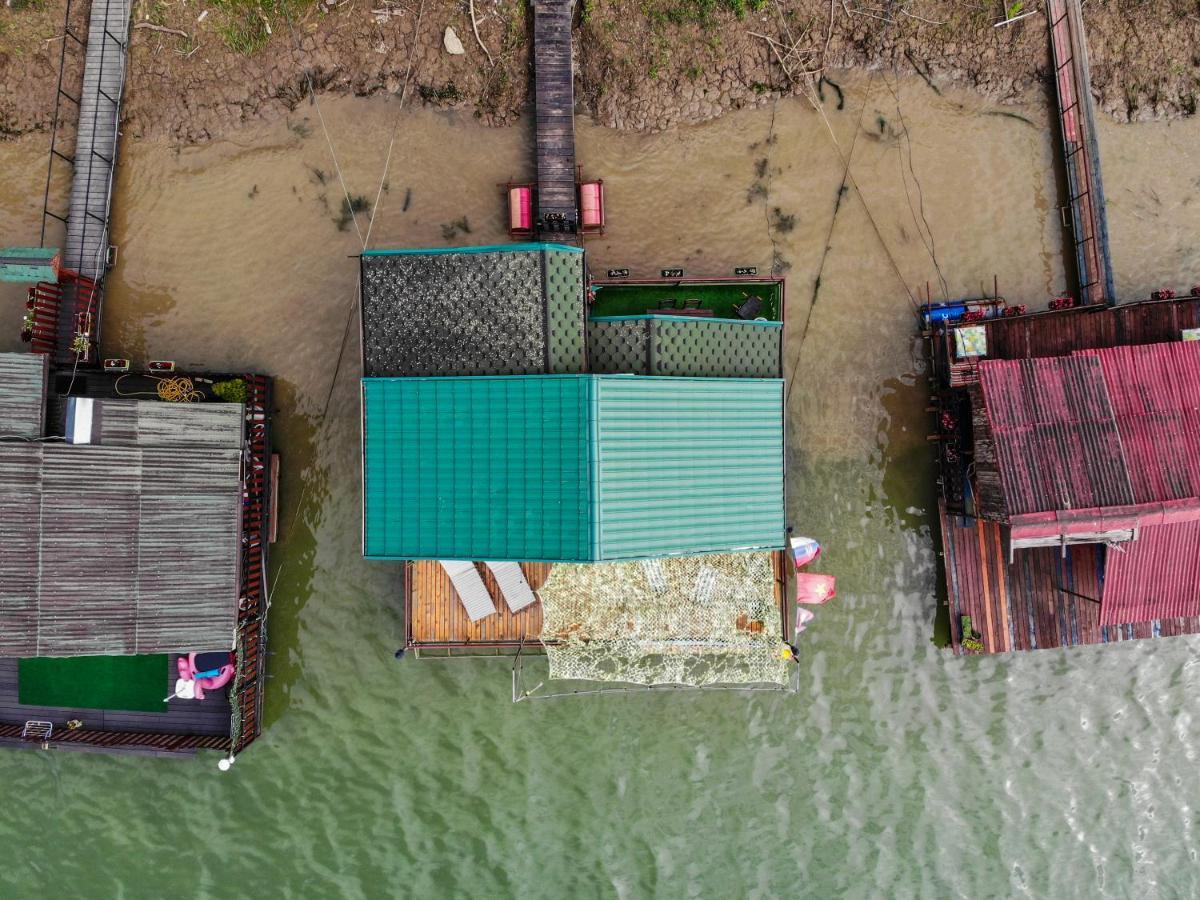 Sagando - Floating House On Sava River Belgrade Extérieur photo
